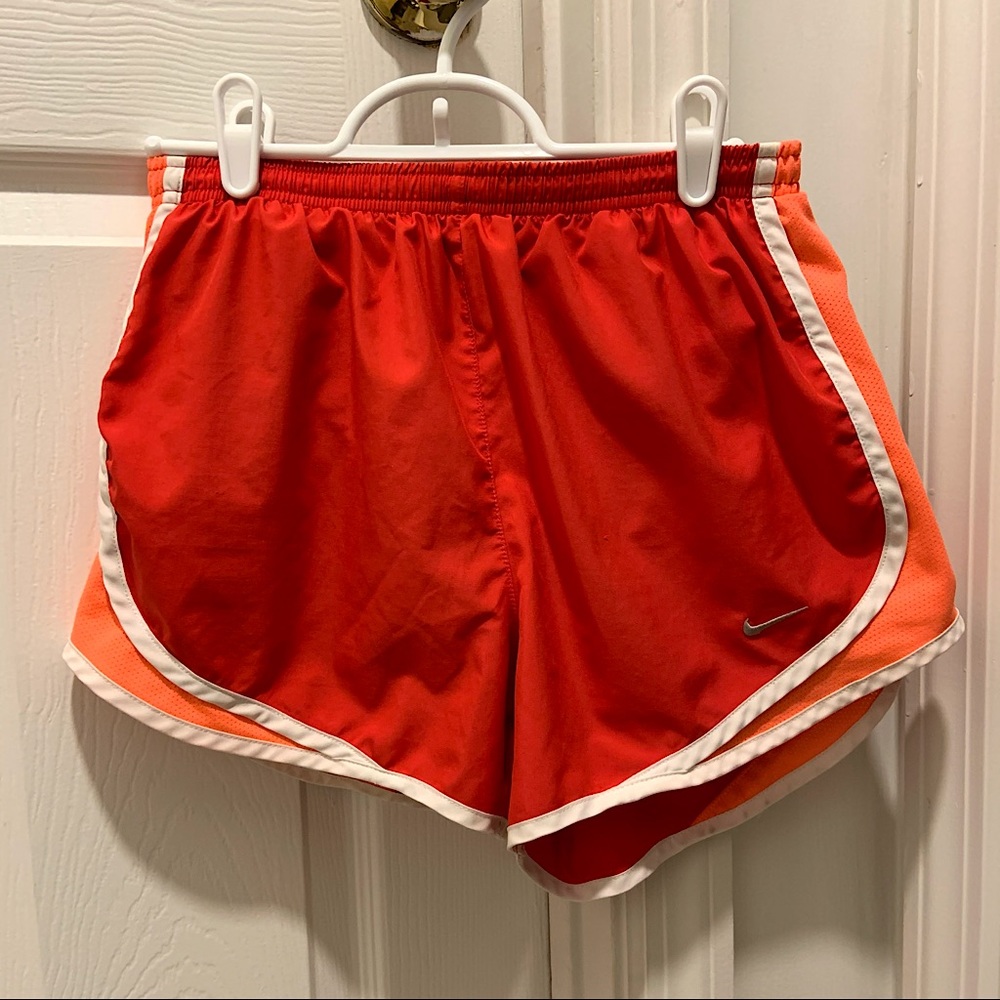 Nike Dry-FIT Running Tempo Shorts